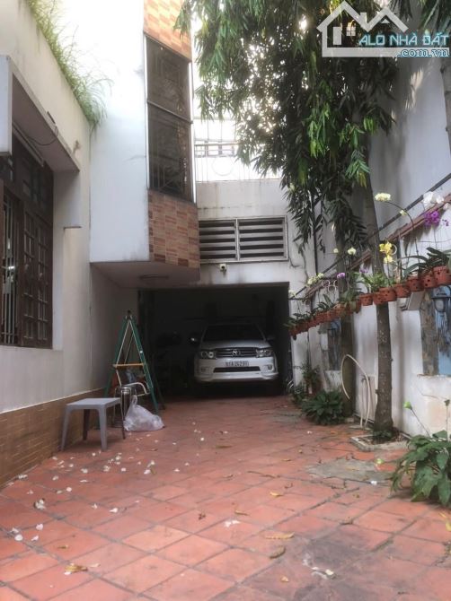 Cần Bán nhà 3 tầng DT 240m2 (14x17,5m) Đường 25 Ven Sông Phạm Văn Đồng Thủ Đức - 5