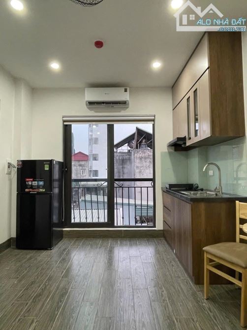 Toà CCMN Hạ Yên Quyết, 65m2*5T thang máy, 3 thoáng, PCCC đầy đủ, 13P KK, dt 80 triệu/ th