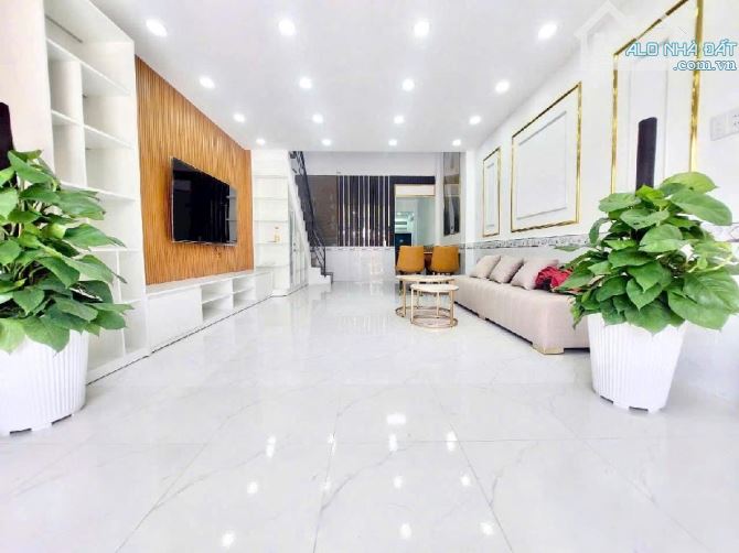 🏡 MẶT TIỀN HẺM XE HƠI ĐỖ CỬA - VỊ TRÍ CỰC ĐẸP - KINH DOANH ĐA NGÀNH NGHỀ - CHỈ 9 TỶ NHỈNH