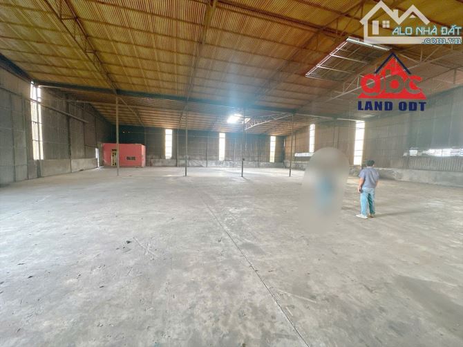 Cho thuê xưởng 1000m2 gần trường nghề Hoà Bình - xã hố nai 3