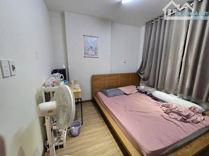 Chung cư 8x plus Trường Chinh,Q12: 87m2,3p ngủ,2wc, NT,9tr/tháng