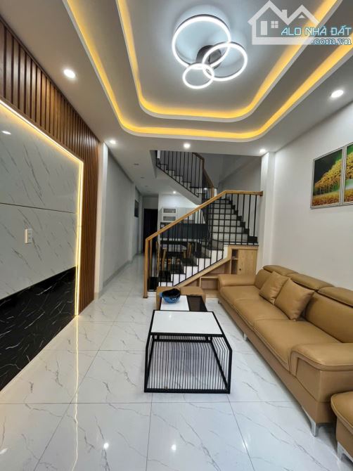 ♥ Nhà sau MT Ông Ích Khiêm, gần Phường Thanh Bình, 52m2, 2 tầng đẹp xịn, 3.2 tỷ