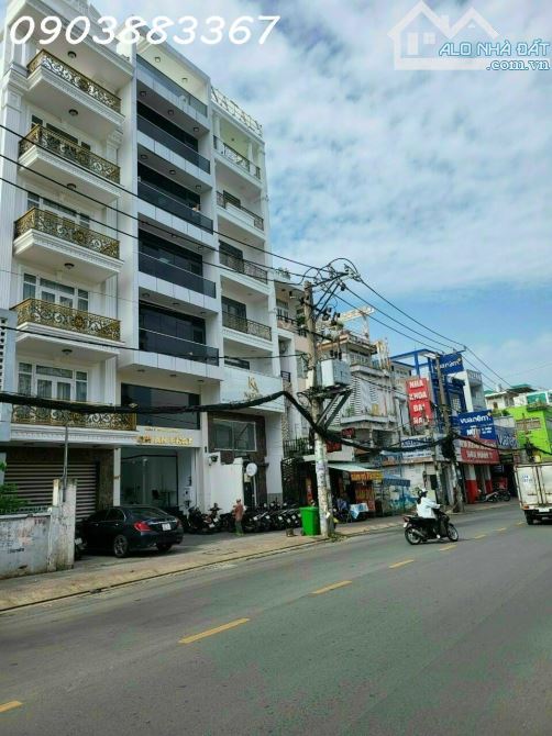 Bán gấp nhà MT Đinh Tiên Hoàng, ĐaKao, Q1. DT: 4.1x21m, NH 4.6m, 3T. Giá bán: 27.9 tỷ TL