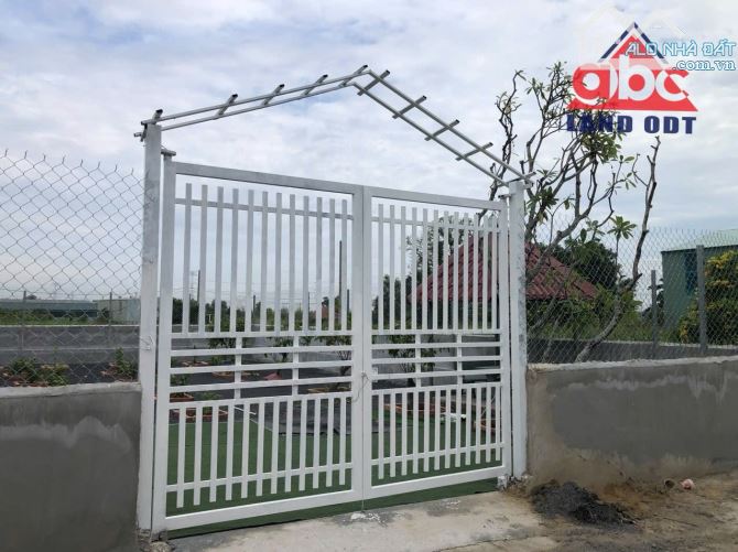 Bán đất đầu tư, gần đường Hoàng Văn Bổn ngay cây xăng mỹ đình, 325m2( 15x21,5 ) full thổ c