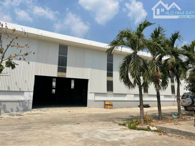 HÓC MÔN, BÁN NHÀ XƯỞNG CHUẨN PCCC DƯƠNG CÔNG KHI, DT 8131M2