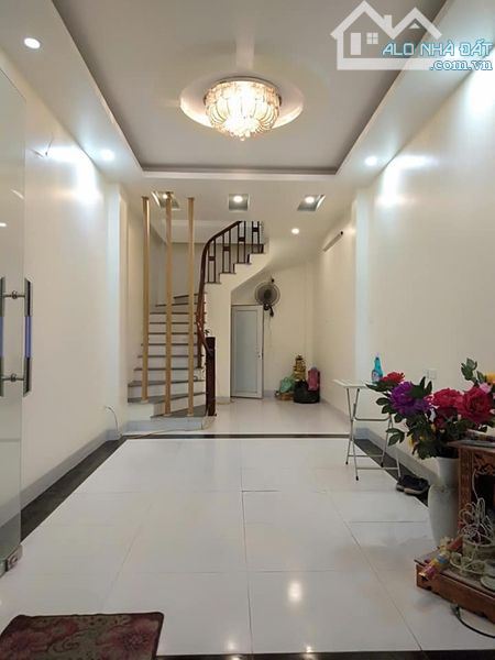 Nhỉnh 3 tỷ - nhà đẹp - sổ sẵn - ngay KĐT Đô Nghĩa, ĐH Phenika. Cuối Tố hữu kéo dài. Oto đỗ - 1