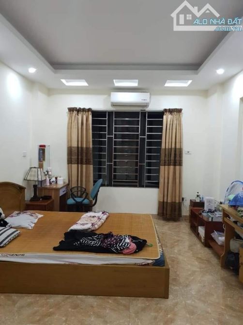 Bán nhà phố Vũ Tông Phan - Khương Hạ nhà đẹp nội thất sang trọng giá 5,8 tỷ - 1
