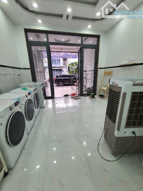 Bán nhà mặt tiền kinh doanh Lê Văn Quới dt 100m2 ngộp bán 10 tỷ thương lượng nhiều - 1