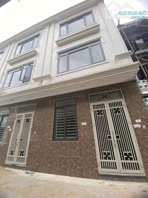 Cách ql6 - 300m nhà Biên Giang, 4.5 tầng DT 33m², ô tô đỗ gần luôn full điều hoà, nóng lạị - 1