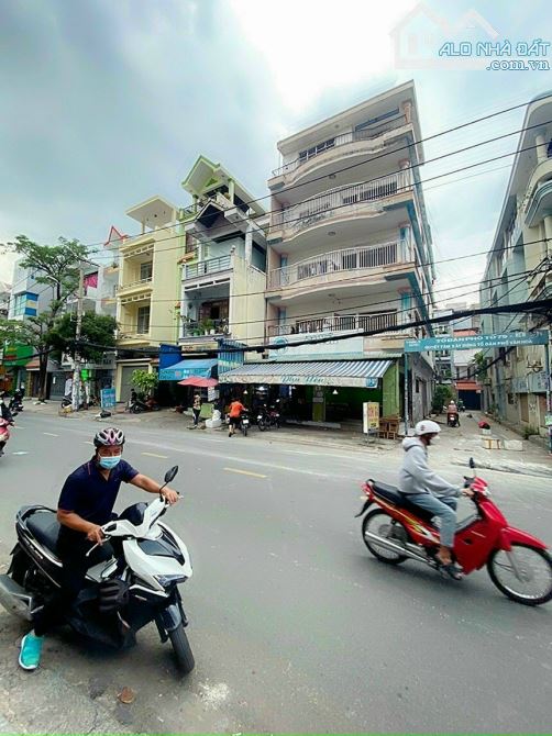 Bán gấp nhà MT Đinh Tiên Hoàng, ĐaKao, Q1. DT: 4.1x21m, NH 4.6m, 3T. Giá bán: 27.9 tỷ TL - 1