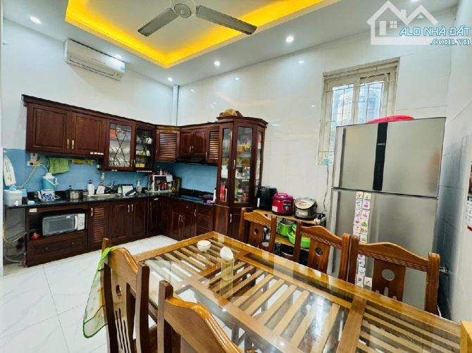 Siêu phẩm Lê Trọng Tấn, 45m, dân xây,  phân lô, dân trí cao,  su cóc tận cửa, dưới 8đồng. - 1