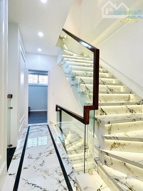 Bán nhà đẹp xây mới khu phân lô Lê Hồng Phong. DT 60m2 x 4T - 18