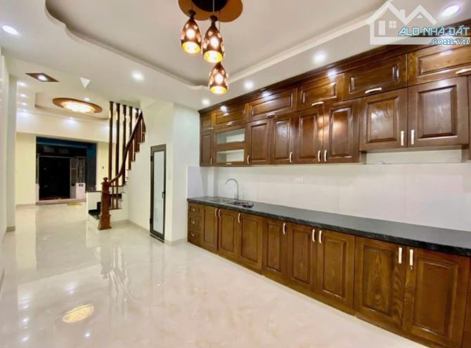 BÁN NHÀ 3 TẦNG  ,40M² – GIÁ 2.5TỶ  Ô TÔ  ĐỖ GẦN NHÀ - 2