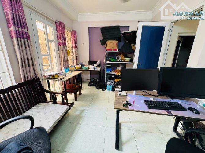 Siêu phẩm Lê Trọng Tấn, 45m, dân xây,  phân lô, dân trí cao,  su cóc tận cửa, dưới 8đồng. - 2