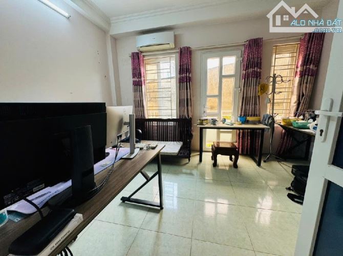 Siêu phẩm Lê Trọng Tấn, 45m, dân xây,  phân lô, dân trí cao,  su cóc tận cửa, dưới 8đồng. - 3