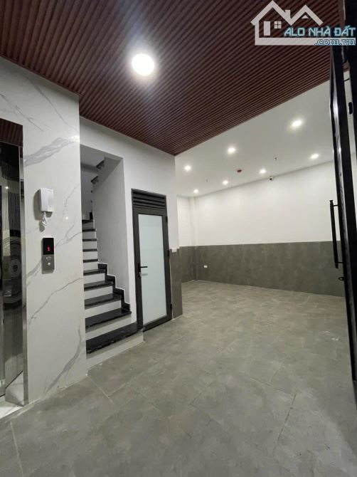 Toà CCMN Hạ Yên Quyết, 65m2*5T thang máy, 3 thoáng, PCCC đầy đủ, 13P KK, dt 80 triệu/ th - 4
