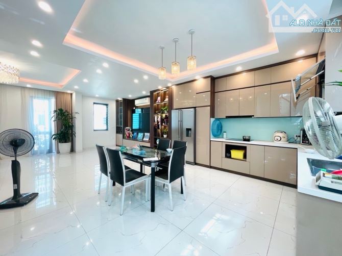 BÁN NHÀ LIỀN KỀ LUXURY KIẾN HƯNG HÀ ĐÔNG - VỈA HÈ - THANG MÁY 70M2 MT 7M GIÁ NHỈNH 18 TỶ - 4