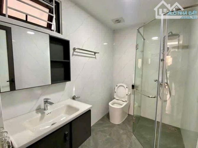 NHÀ ĐẸP KẺ VẼ-ĐÔNG NGẠC 42m2 5 TẦNG NHÀ MỚI CHỈ VIỆC VỀ Ở KHU VỰC SẦM UẤT - 4