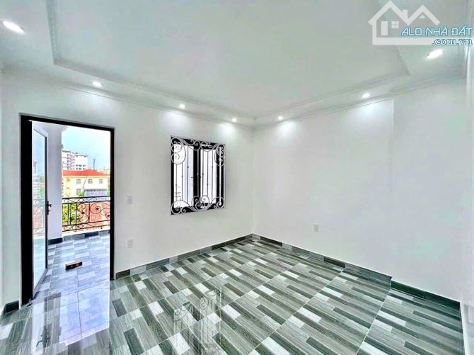 Nhà đẹp xây mới gần vòng xuyến Lê Hồng Phong - Ngô Gia Tự.DT 50m2 x 4T - 9