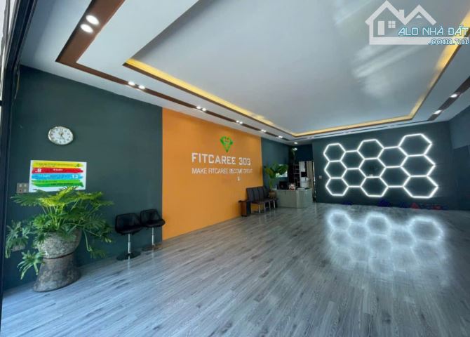 Cho thuê văn phòng: 25m 5tr; 40m 9tr; 50m 10tr; 60m 12tr. Phố Lý Thường Kiệt - 9
