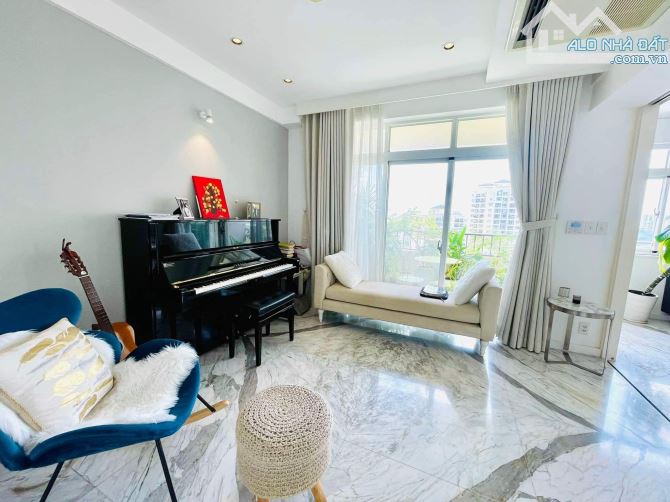 PHÚ MỸ HƯNG PENTHOUSE CẢNH VIÊN Q7. Phiên bản giới hạn 215m2 - giá 16.5 tỷ TL