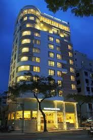 Cần chuyển nhượng khách sạn 4 sao Golden Hotel mặt tiền 140 Lý Tự Trọng, Bến Thành Q1