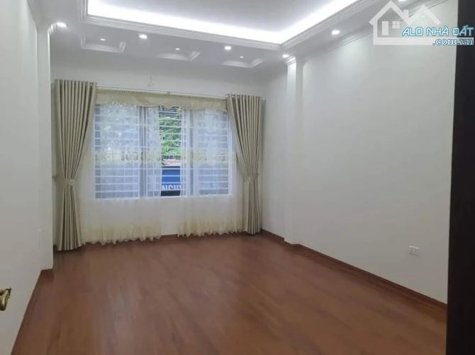 MUA NGAY NHÀ GIANG VĂN MINH BA ĐÌNH 60M2-5 TẦNG-MT 4,5M-GIÁ CHÀO 15,8 TỶ-THƯƠNG LƯỢNG TỐT