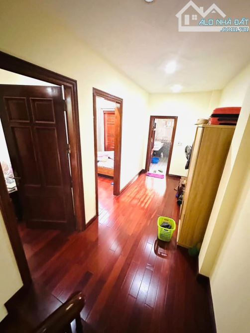 BIỆT THỰ  XUÂN PHƯƠNG NAM TỪ LIÊM 27.5 TỶ 140M LÔ GÓC 3 THOÁNG VIEW ĐẸP VỈA HÈ OTO TRÁNH - 11