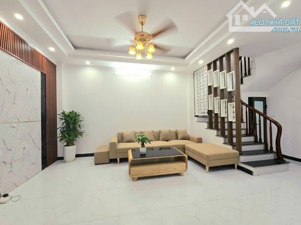 Bán Nhà Xuân Đỉnh, dân xây kiên cố, ngõ thông, 40m2, 5 tầng nhỉnh 8.x tỷ - 1