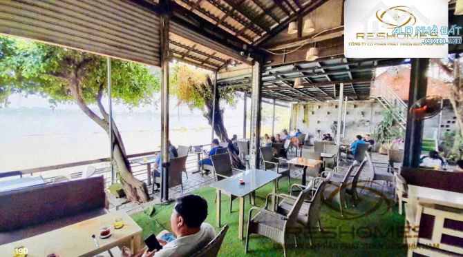 Bán quán cafe hơn 14 mét mặt tiền view sông đường Cách Mạng Tháng 8 giá đầu tư - 1