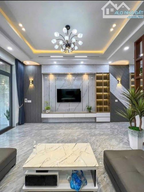 ⚜️ Nhà 60m2 hẻm ô tô Nguyễn Ảnh Thủ, Quận 12 / 1 Tỷ 690 (Sổ Hồng Riêng) - 1