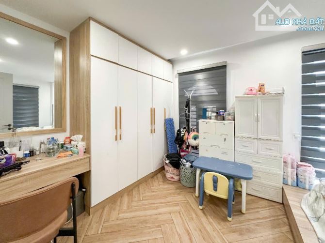 NHÀ ĐẸP- BÌNH THẠNH- HẺM XE HƠI-  -CĂN GÓC- 66 M2 - 5 LẦU- HOÀN CÔNG ĐỦ - 8,8 TỶ - 2