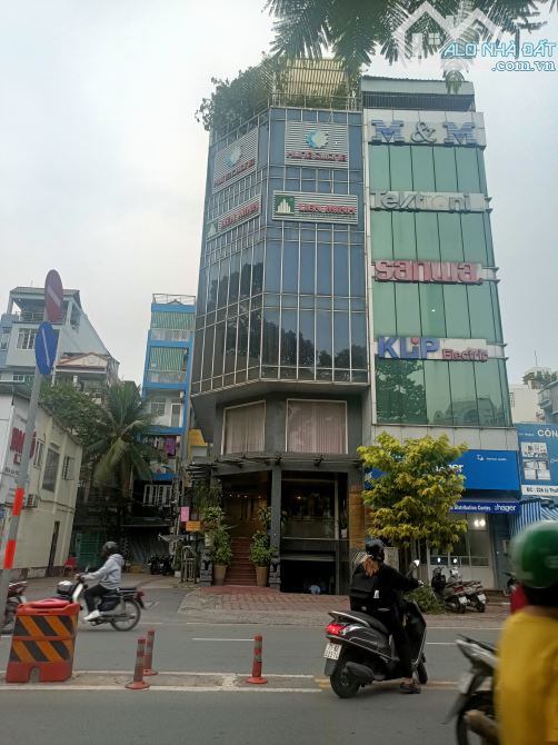 Building 9 : GÓC 2 MT - LÝ THƯỜNG KIỆT, Q.10 (NGANG SVĐ PHÚ THỌ) - 3X Tỷ - HĐT 150tr/tháng - 2