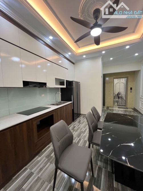 VIP 155 CẦU GIẤY 56M2- Ô TÔ ĐỖ CỔNG- PHÂN LÔ DÂN TRÍ CAO-70M RA ĐƯỜNG CẦU GIẤY - 2