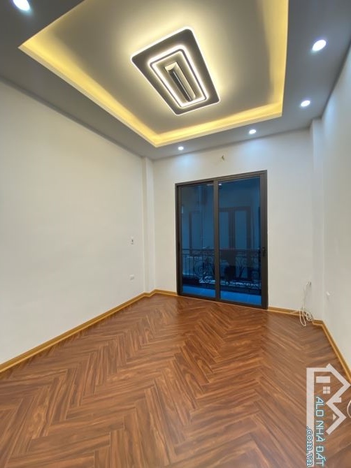 Bán Nhà Mới 5 Tầng Khương Đình - Kim Giang, Ngõ Rộng, 36m², Giá 6.35 Tỷ - 2