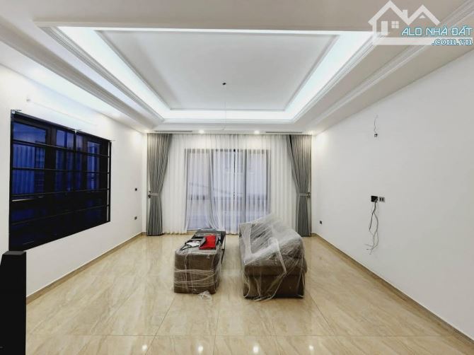 PHẢI MUA NGAY NHÀ GIANG VĂN MINH BA ĐÌNH 60M2-5 TẦNG-MT 4,5M-GIÁ CHÀO 15,8 TỶ - 2