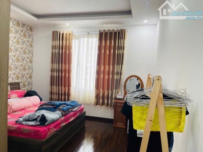 🏡 HÀNG XÓM PHÚ MỸ HƯNG - Ô TÔ ĐẬU CỬA - TẶNG NỘI THẤT - CHỈ NHỈNH 6 TỶ! - 3