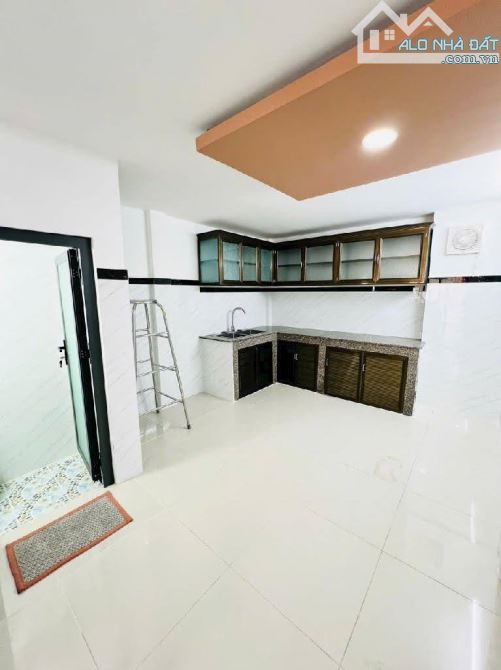 Bán nhà hẻm xe hơi- Nguyễn Kiệm Gò Vấp, sát mặt tiền tiện kinh doanh, 70M², chỉ 6 tỷ TL - 3