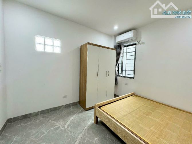CCMN DÒNG TIỀN ỔN ĐỊNH - 61M2 XÂY MỚI 8 TẦNG THANG MÁY  - TỔNG 12 PHÒNG RỘNG KHÉP KÍN - 3
