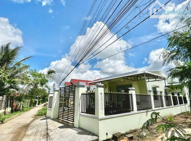 gấp nên cần bán nhà vườn 272m2 ở phía sau KCN Thành Thành Công ,600tr Sang tên ngay - 4