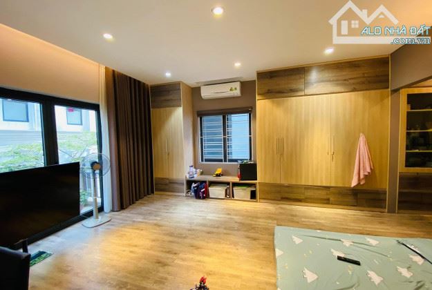 BÁN NHÀ MẶT PHỐ VƯƠNG THỪA VŨ - VỊ TRÍ ĐẸP - 7 TẦNG KINH DOANH - DT 65M2 GIÁ CHÀO 30 TỶ - 4