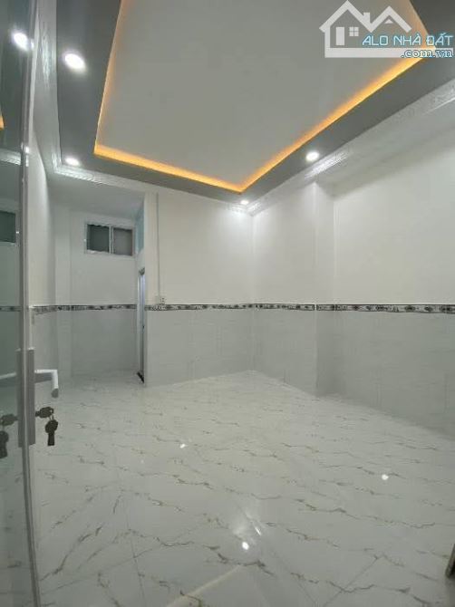 Bán nhà hẻm xe hơi- Nguyễn Kiệm Gò Vấp, sát mặt tiền tiện kinh doanh, 70M², chỉ 6 tỷ TL - 4