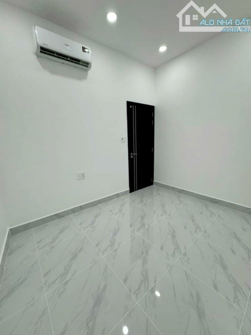 Tài chính 2.6 tỷ mua ngay nhà Huỳnh Văn Bánh, Q. Phú Nhuận, 52m2, có HĐ thuê, SHR - 6