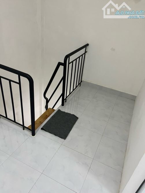 NHÀ NHỎ NGAY TT Q10 -SỔ HỒNG RIÊNG ( HIẾM),Cách mạng tháng 8, P15-16.6M2-CHỈ 1.95 TỶ,TL - 7