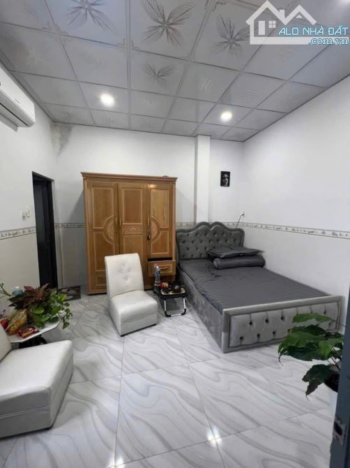 Bán gấp căn nhà trong Khu Dân Cư Bà Điểm 4, Bà Điểm, Hóc Môn. 800tr. Xem nhà liên hệ em - 7