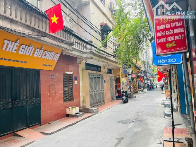 Bán Tòa CCMN Xuân Thủy, Cầu Giấy, 45m, 7T, MT 6m, ô tô, dòng tiền, thang máy, chỉ 15.2 tỷ.