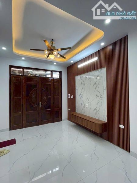 Siêu Phẩm Khương Hạ - Thanh Xuân - Gần Phố - 40m2x5 tầng - Chỉ hơn 7 tỷ