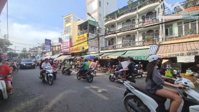 Bán nhà Mặt Tiền trung tâm gò vấp - Ngộp Bank, giá cực tốt chỉ 100tr/m²