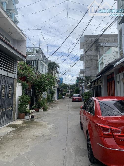 Nhà 2 tầng -ở ngay.  80m2 đường ô tô q7 nhỉnh 6 tỷ