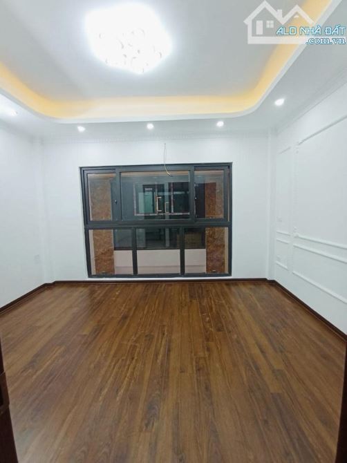 SIÊU PHẨM! Bán nhà phố Vũ Tông Phan - 42m2x5T - Gần phố - Lô góc - Giá chỉ hơn 7 tỷ - 1